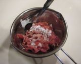 A picture of step 1 of 'Chinjao Rosu' with Pork.