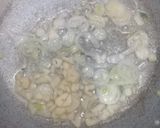 A picture of step 4 of Egg Fried Rice.