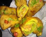 A picture of step 4 of Mirchi vada.