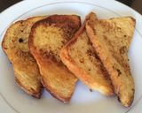 A picture of step 5 of Pain Perdu (French Toast).