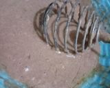 Foto langkah ke 4 dari resep Bolu pisang kukus tanpa mixer.
