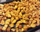 A picture of step 3 of Elisa's Baked Seasoned Potatoes.