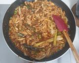 Foto langkah ke 5 dari resep Ayam Suwir Kacang Polong.