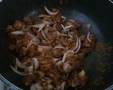 A picture of step 5 of Pyaaz Kachori.