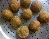 A picture of step 9 of Chinese meatballs.