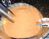 Foto del paso 4 de la receta: Magdalenas de cacao y calabacín