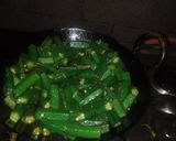 A picture of step 1 of Masala Bhindi.
