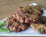 A picture of step 6 of Puffed rice vada.