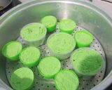 Foto langkah ke 6 dari resep Kue putu dengan cetakan.