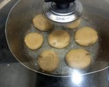 A picture of step 5 of Diet biscuits with brown sugar and raisens 🫓 🫓.