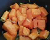 Foto del paso 2 de la receta Crema de calabaza y espinacas