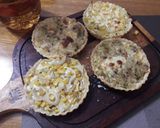 Foto del paso 5 de la receta: Tarteletas de humita & cebolla y queso