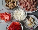 Sertéspörkölt erdészné módra recept fázis 1 fotója