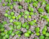 صورة لخطوة 3 من وصفة رز مع البازلاء واللحم المفروم