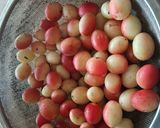A picture of step 1 of Bengal current chutney (karonda).