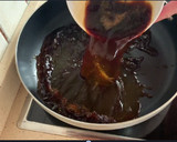 Foto del paso 4 de la receta: Estofado de sardinillas (en lata)
