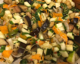 Foto del paso 7 de la receta: Guiso de verduras con salmón a la plancha
