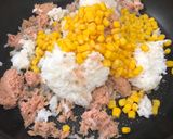 [罐頭料理］簡易韓式起司飯的食譜步驟2照片