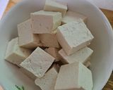 Hình bước làm 1 của món Canh đậu phụ (hũ) khoai tây cà rốt