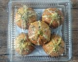 Foto langkah ke 6 dari resep Korean Garlic Cheese Bread.