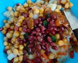 A picture of step 3 of Chattpatti Mix Chaat Plate 😋😋.