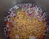 Foto del passaggio 2 della ricetta Ceci e spinaci novelli