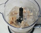 Foto langkah ke 2 dari resep Baso Ayam Dengan Saos Selai Kacang.