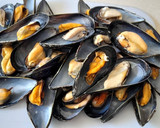 Foto del paso 4 de la receta: Merluza a la marinera