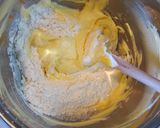 A picture of step 9 of Peach Bavarois Charlotte Cake.