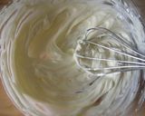 A picture of step 2 of Easy! Mascarpone Pudding.