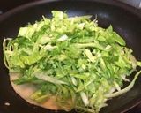 A picture of step 4 of Hiroshima-style Okonomiyaki made with Two Pans.