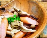 A picture of step 6 of Steamed Wiener Sausages and Mushrooms.