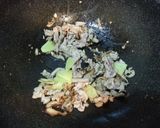 A picture of step 3 of Stir fried Leek with Fish Maw & Pork..