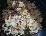 Foto langkah ke 5 dari resep Nasi Goreng Daun Jeruk.