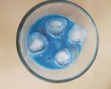 Foto langkah ke 2 dari resep Blue Vanilla Latte.