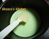 A picture of step 5 of Tricolored Agar-based Milk Jelly with Shaved Ice Syrup for the Japanese Doll Festival.