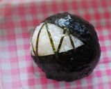 A picture of step 5 of Super Mario Chain Chomp Bento.