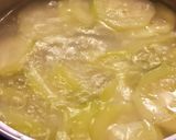 Foto del paso 4 de la receta Crema de calabacín con aguacate y cacahuetes