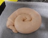 A picture of step 5 of Ensaimada with Pumpkin Jam (Cabello de Ángel).