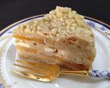 A picture of step 10 of Persimmon and Cream Cheese Crumble Gateau.