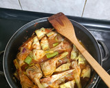 Foto del paso 3 de la receta: Alcachofas con almejas