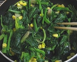 A picture of step 3 of Butter and Soy Sauce Flavored Spinach and Corn.