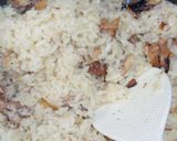 A picture of step 6 of Easy Flavored Rice Made with Canned Kabayaki-style Pacific Saury.