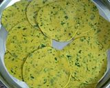 A picture of step 4 of Crispy Methi Masala Puri.