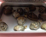 A picture of step 3 of How to Easily Remove Sand from Clams.