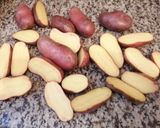 Une image de l'étape 1 de Pomme de terre désirée🥔 fondue aux quatre fromages🧀🌶️.