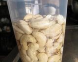 A picture of step 1 of Nut Cheese Raw/Living Food.