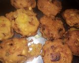 A picture of step 1 of Pakori curry.