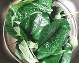 A picture of step 2 of Beef Wrapped in Betel Leaves (Bò cuốn lá lốt).