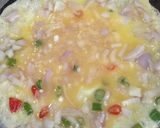 ऑम्लेट (omelette recipe in marathi) रेसिपी स्टेप 3 फोटो 